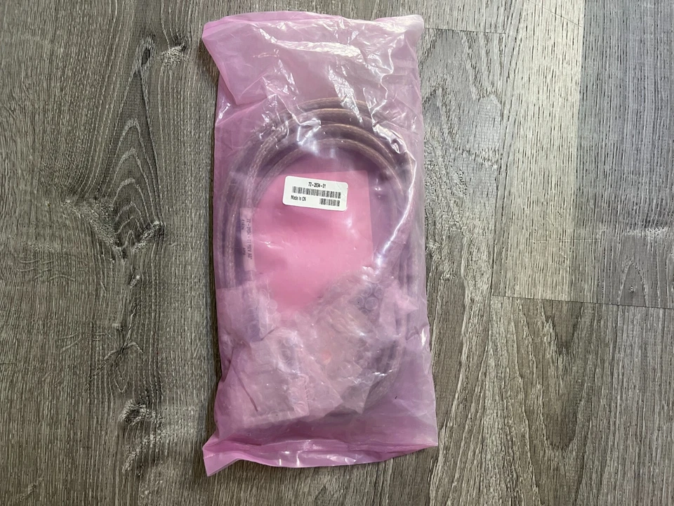 Cisco StackWise 3M Stacking Cable 72-2634-01 - Image 2 of 4