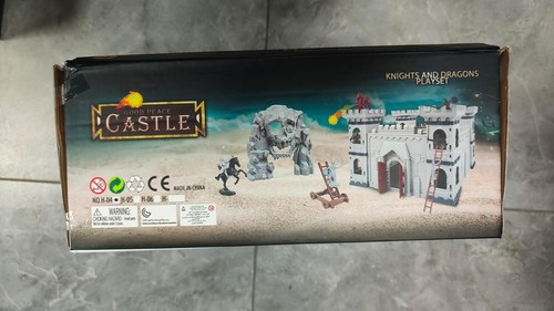 Children's DIY Medieval Castle with Catapults – 12 Knights & 20 Pirates Included - Picture 12 of 13
