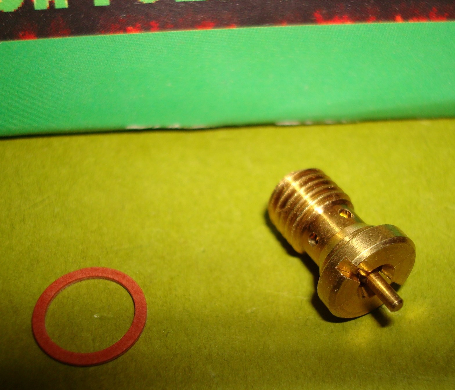 ROCHESTER 2G 2GC 4G 4GC CARBURETOR POWER VALVE WITH GASKET MOST PRE 68