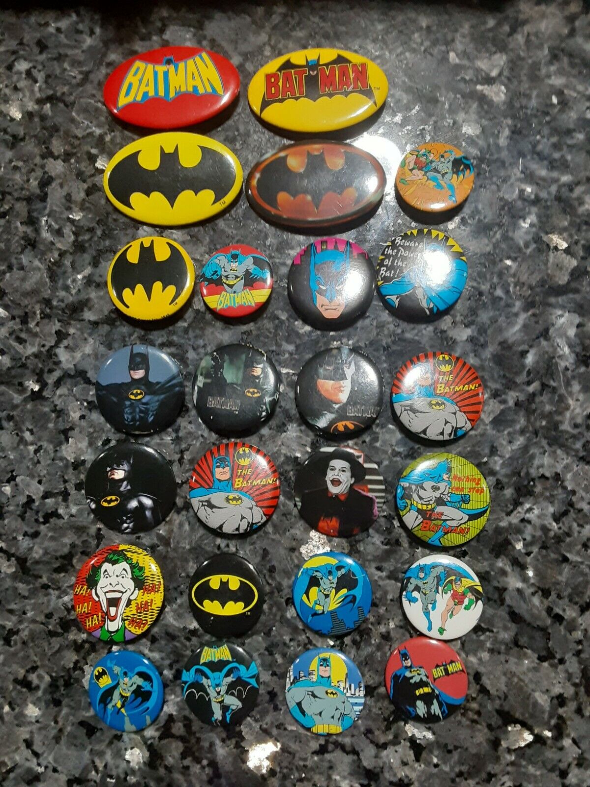 VINTAGE DC COMICS BATMAN PIN/ BUTTON LOT OF (25) | eBay