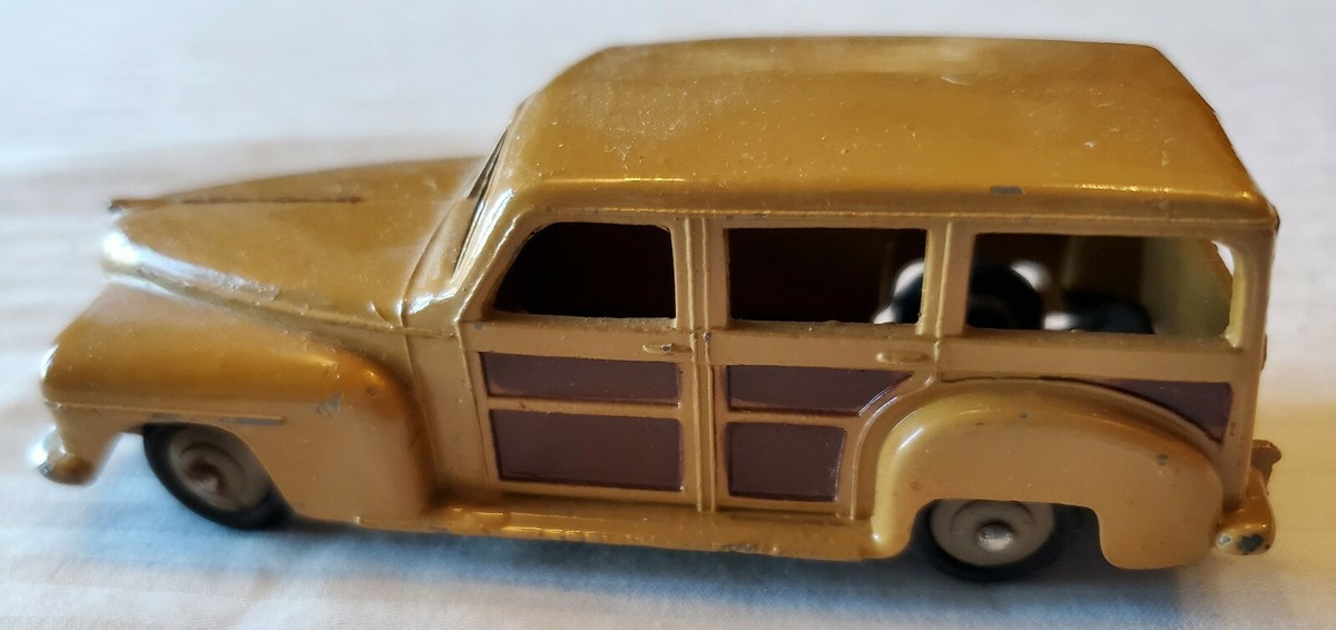 50s Dinky toys station stuff 4体セットビンテージ 2X Vintage 4-Inch Dinky Toys 1950 Ford Sedan Original Paint