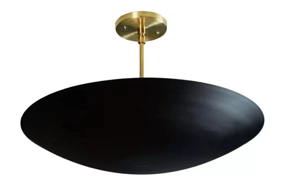 Elegante colgante de luz de montaje empotrado de techo de 6 luces de mediados de siglo moderno de latón crudo Foto 2 de 4