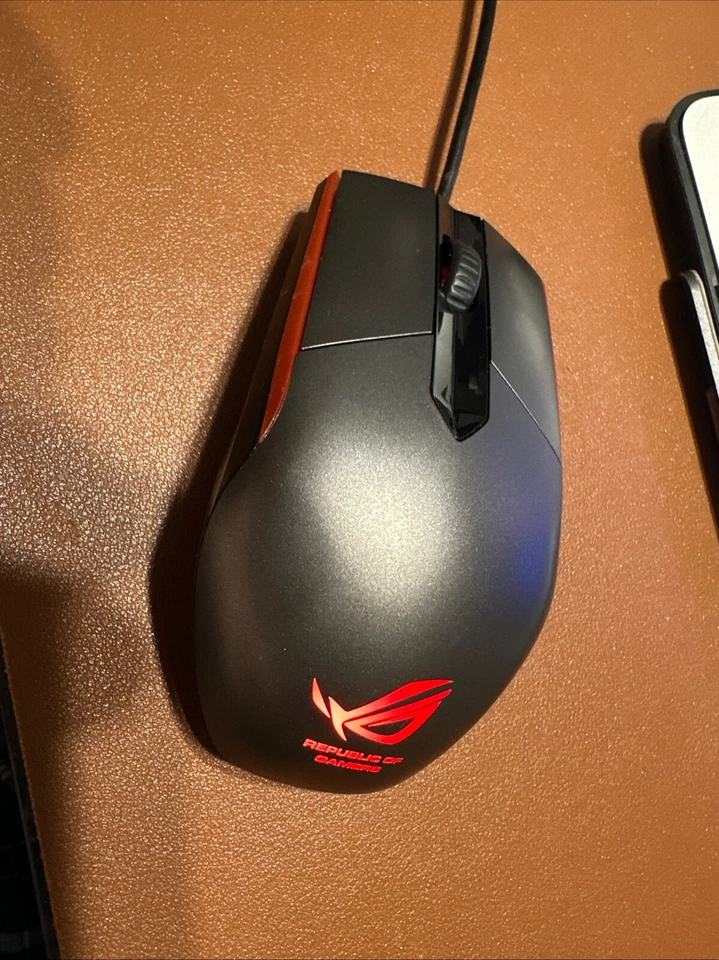 ASUS ROG Sica Mouse Gaming USB Type-A Optical 5000 DPI Looks and Works Great - Image 2 of 4