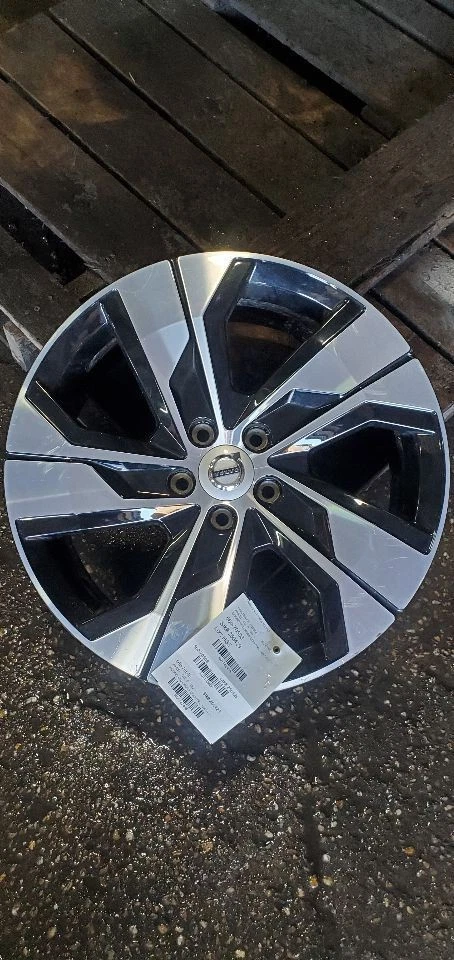 Rim Wheel V60 Cross Country 18x7-1/2 5 Spoke Fits 20-23 VOLVO V60 1142408 Foto 4 de 4
