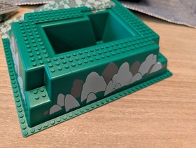 LEGO Castle: King's Mountain Fortress (6081) 99% Complete with/ Box And Manual