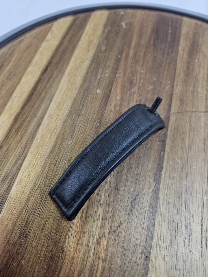 98-03 Jaguar XJ8 XJR VDP X308 Tapa del maletero Asistente para tirar Correa de cuero OEM Foto 3 de 4