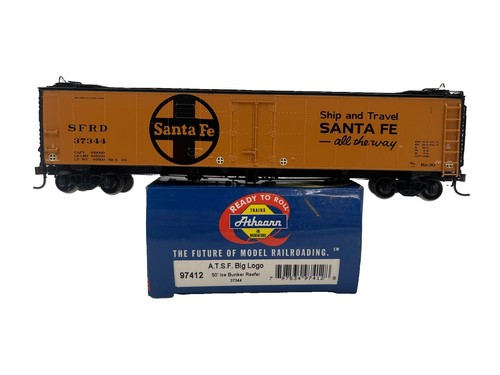 Stock rodante a escala Ho Athearn 97412 ATSF búnker de hielo refrigerado vagón de carga | Condition: Used
