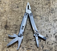 Leatherman REV multi tool - Stainless Steel