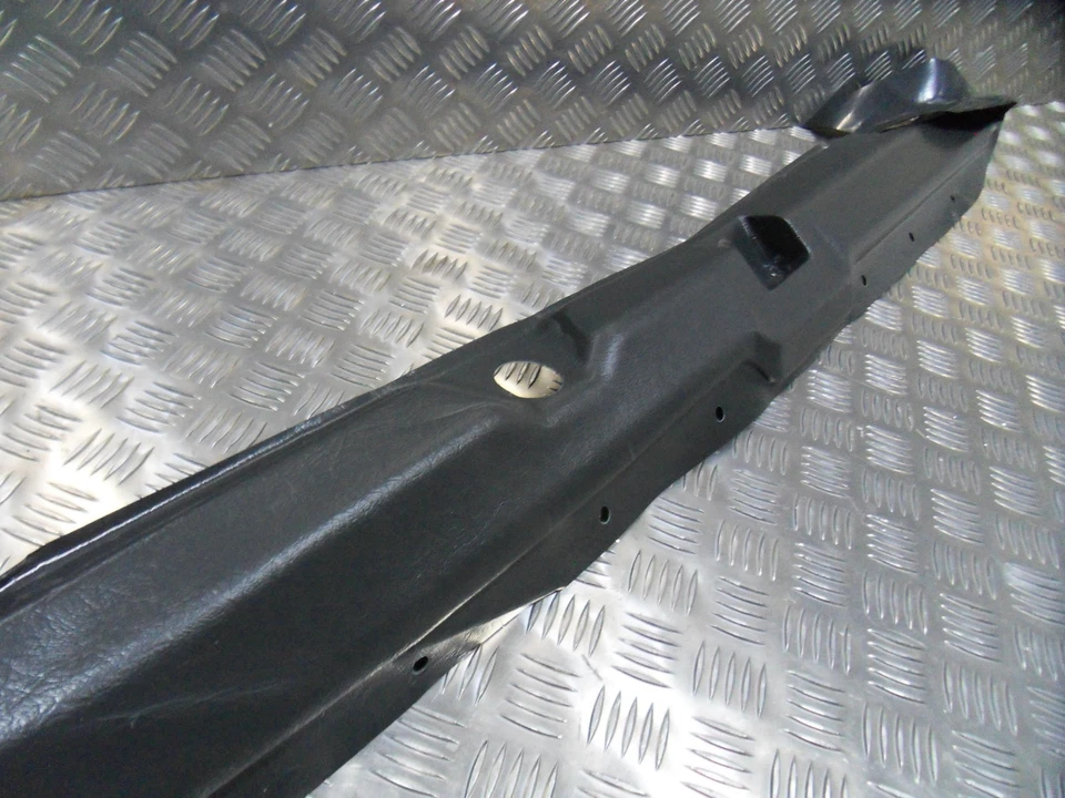 OEM Vauxhall Cavalier Mk2 Hatchback panel interior trasero moldura 1982 a 1988 Nuevo de Lote Antiguo - Imagen 3 de 4