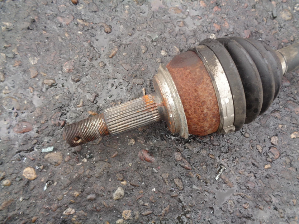 Eje de transmisión delantero lado del conductor Nissan Qashqai J11 MK2 2019 OSF Foto 4 de 4