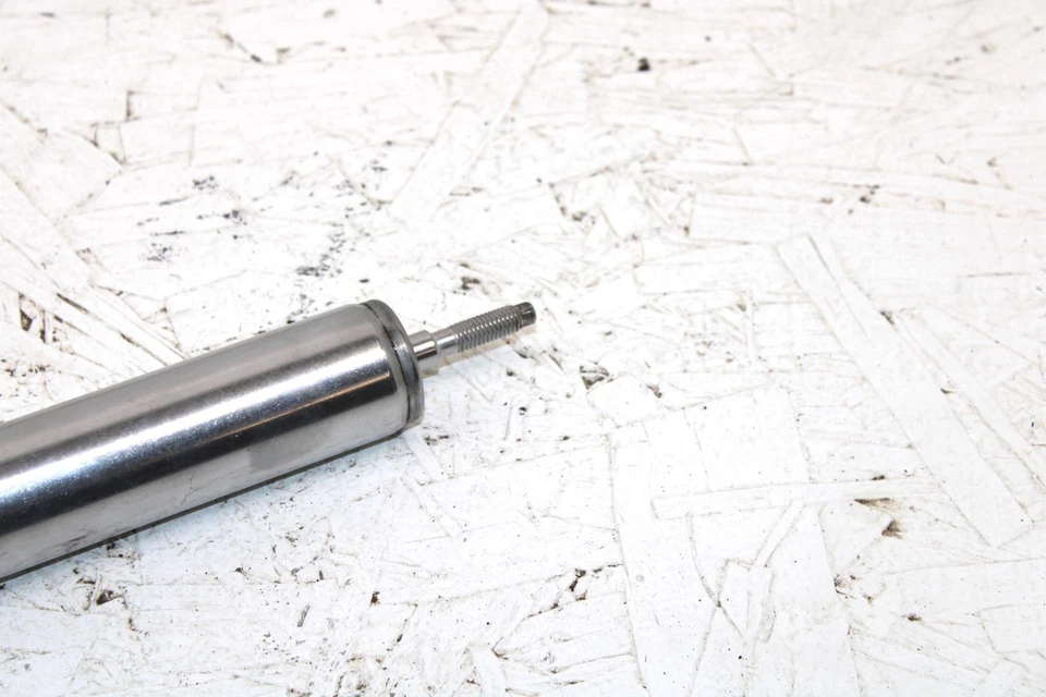 1992 Yamaha Exciter Ii Le оригинальный амортизатор 8AV-22401-00-00 SY126 - Изображение 4 из 4