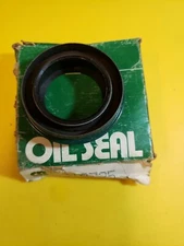 NOS SKF CR 16725 CHICAGO RAWHIDE AUTO TRANS SEAL SHIPS FREE