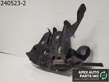 Oem 2011 Nissan Rogue 2.5l Hood Latch Assembly