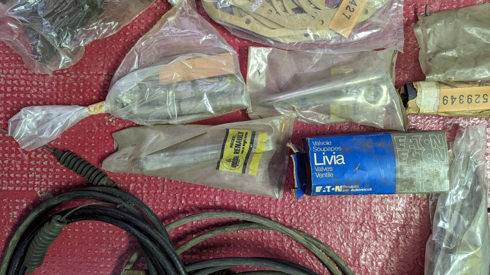 Spare Parts LOT N.2 Renault 8, Dauphine, Floride, 4CV vintage spare