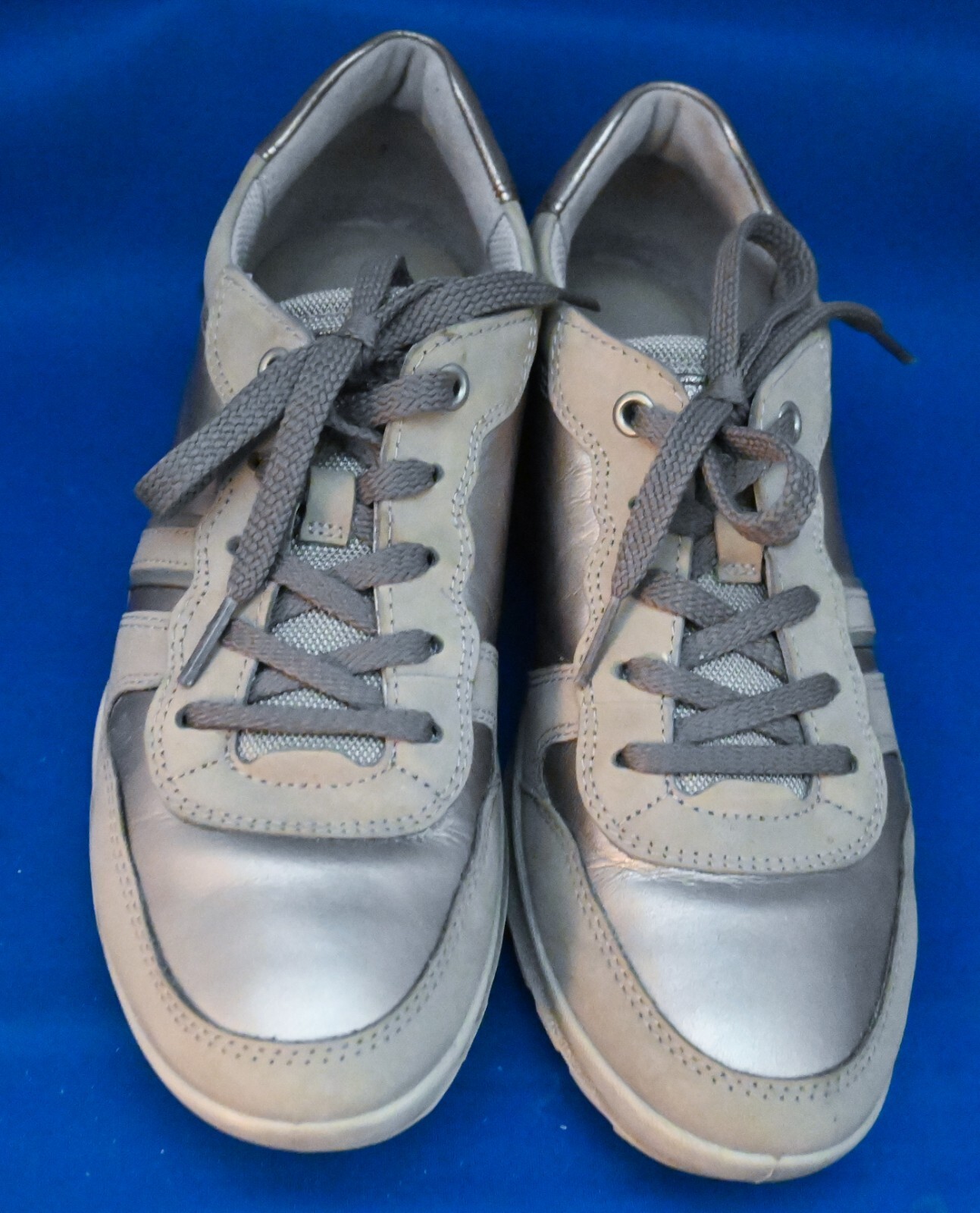 womens pointed toe slides