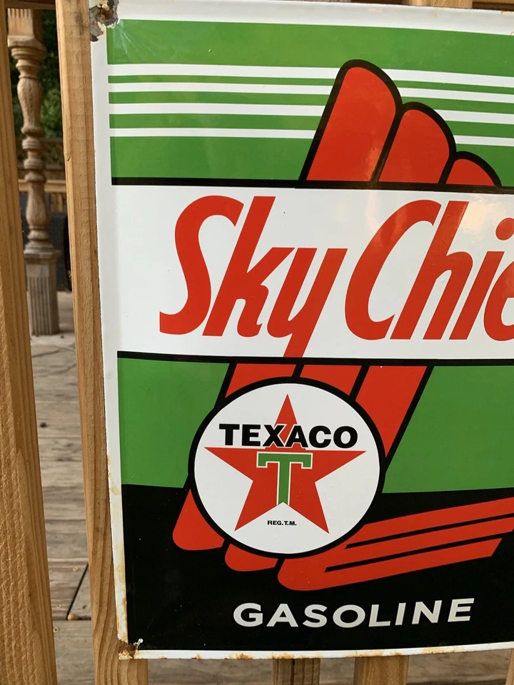 SKY CHIEF TEXACO GASOLINE SIGN Enamel Heavy Sign Garage Gas Foto 2 de 4