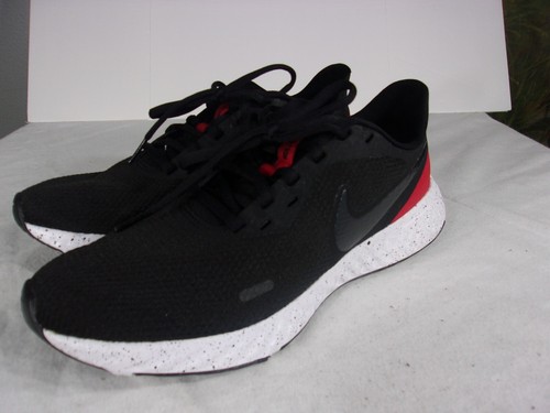 Nike Revolution 5 Running/Athletic BLACK/RED BQ3204-003 Mens Shoe Size 7 EUC!