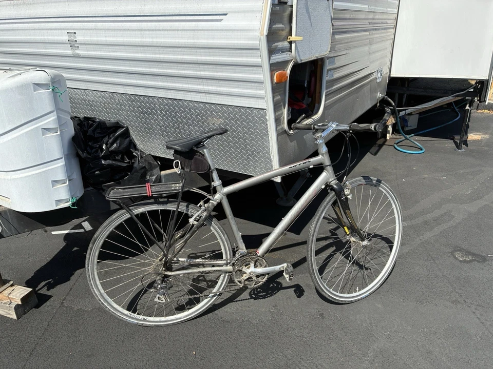 Specialized Sirrus - Image 2 of 2