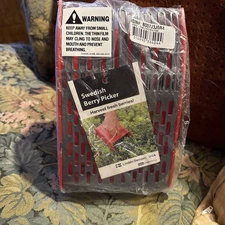 Swedish Berry Picker Plastic Rake Comb for Blueberries, Lingonberries New
