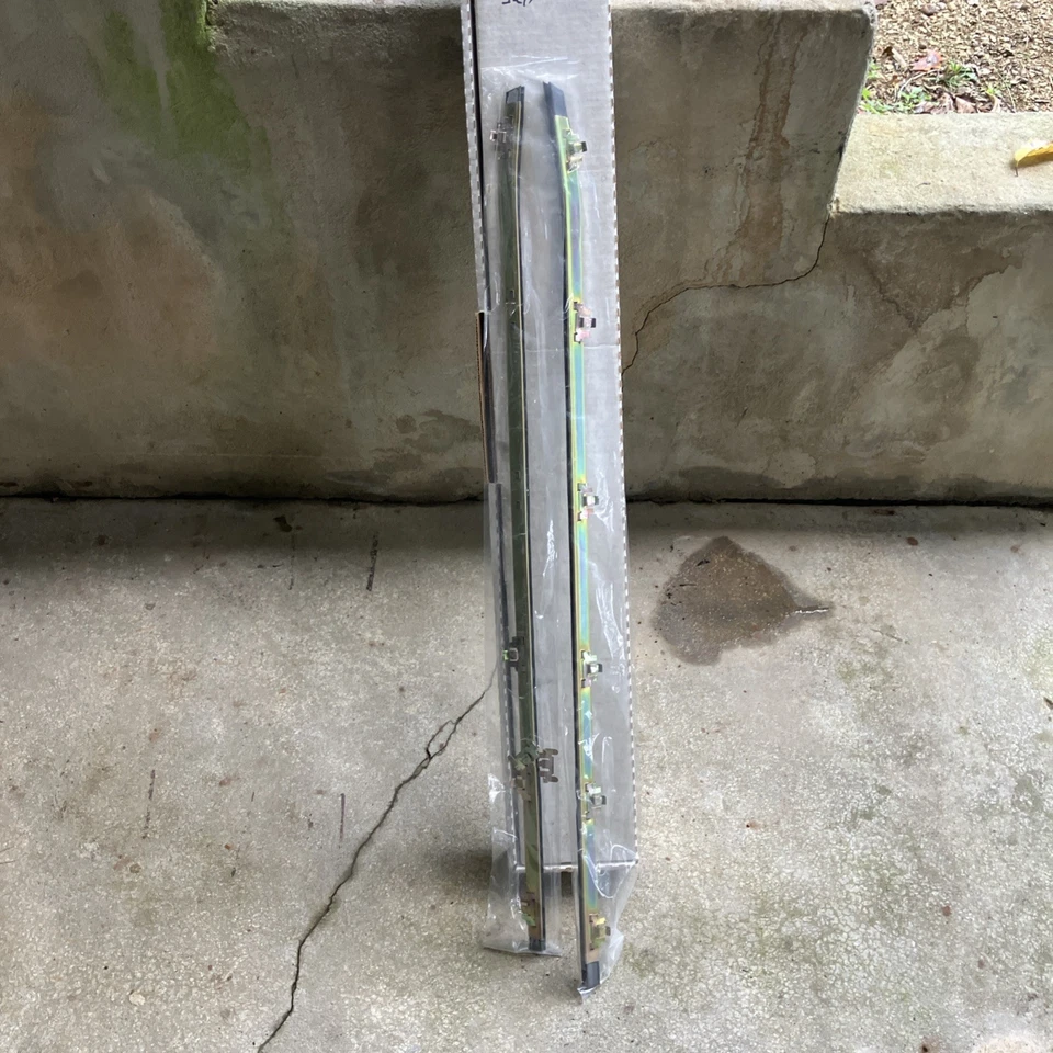 Inner Weatherstrip Door Belt w/o Vent Pair Fits Datsun 620 Pickup 1972-79 NEW - Image 3 of 4