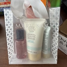Mary Kay Satin Hands Pampering Set Fragrance-Free