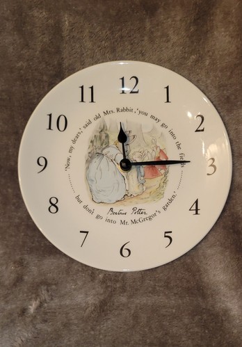 ZG. Wedgwood Peter Rabbit Beatrix Potter Battery Wall Clock 8" Made in England - Picture 1 of 4