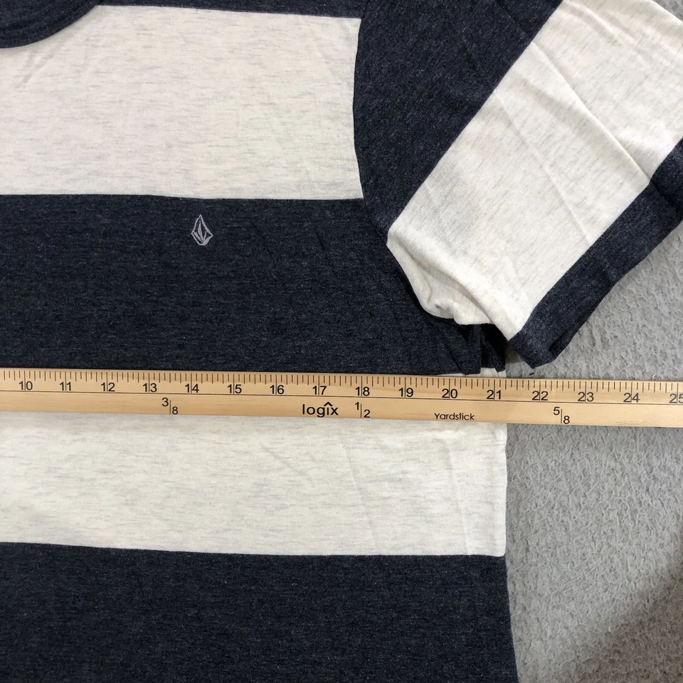 Volcom Paper Thin T Shirt Men’s L Gray Stripes Beach Surf Pool - Image 3 of 4