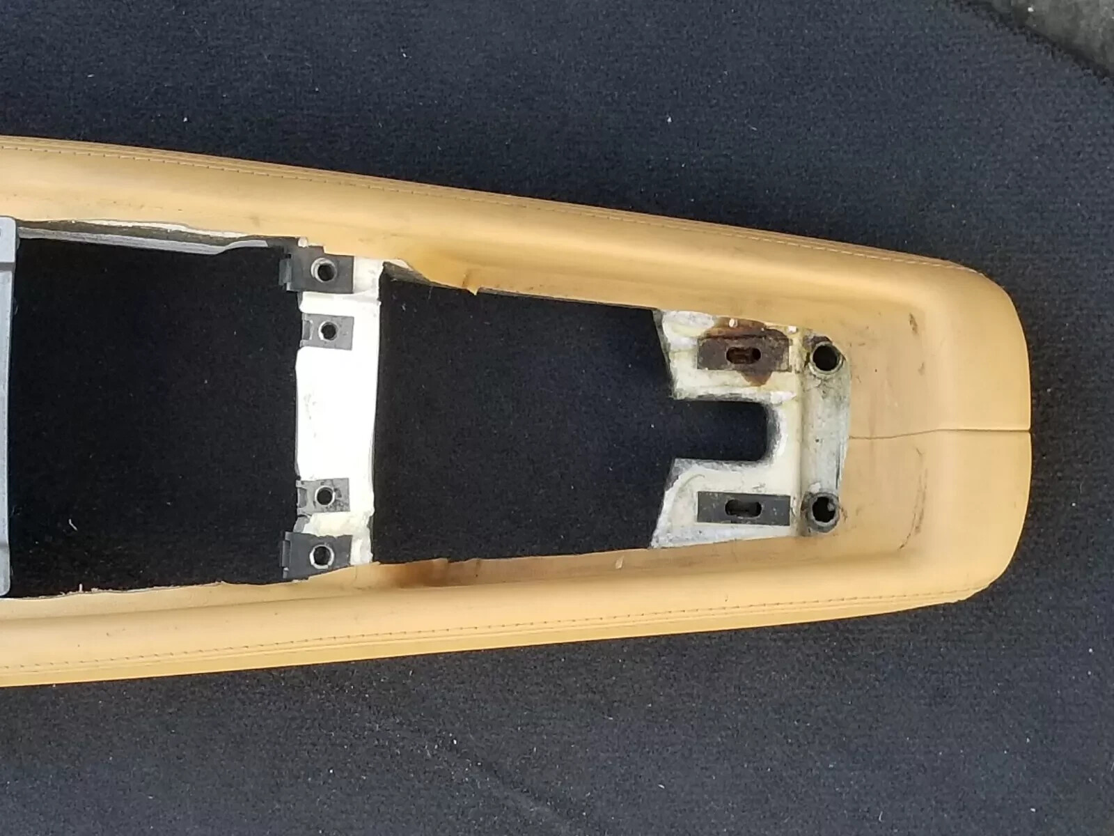 Ferrari 458 Italia Spider F142 Center Tunnel Console Unit Base Beige Leather OEM