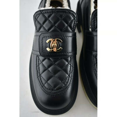 Chanel 21B Black Quilted Turnlock CC Logo Gold Shearling Fur Mule