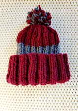 NEW Hand Knitted Baby Pompom Hat 0-6 Months