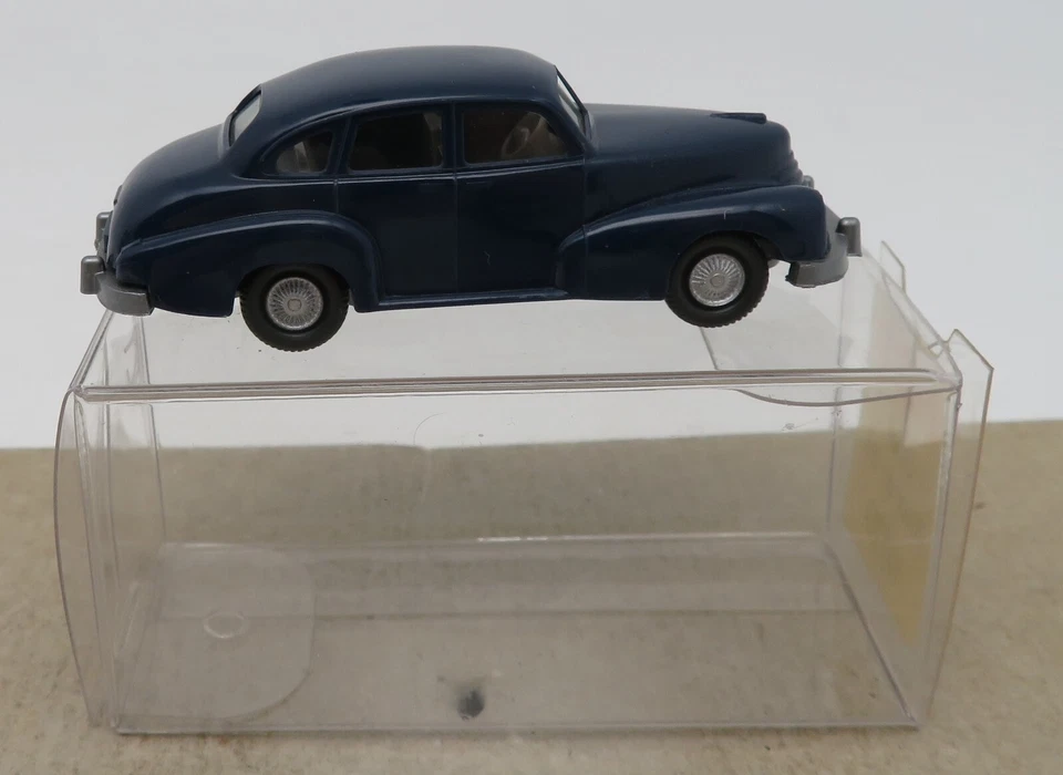 Micro Wiking Ho 1/87 Opel Kapitan 51 Blu Scuro In Scatola #10110 - Immagine 3 di 4