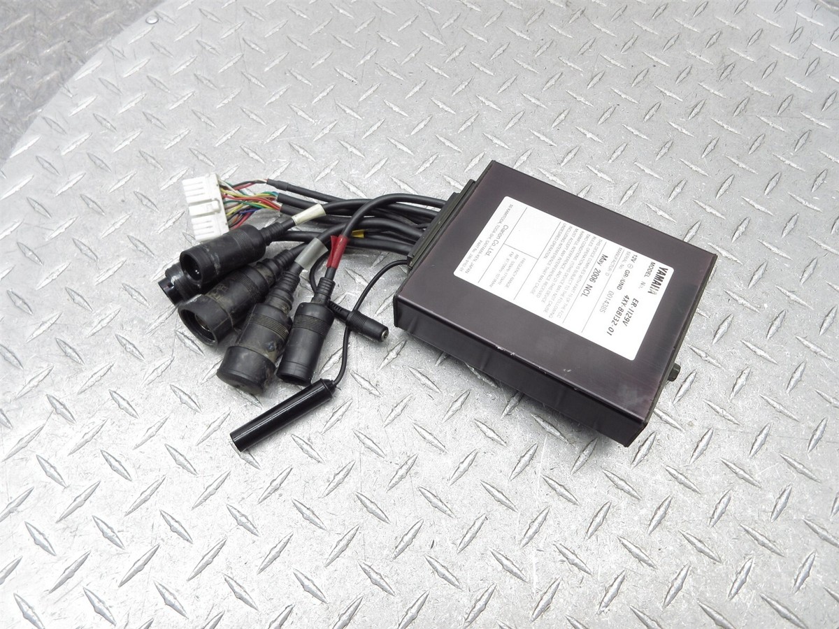 07-13 XVZ 1300 ROYAL STAR VENTURE CLARION ER 1129V RADIO AMP