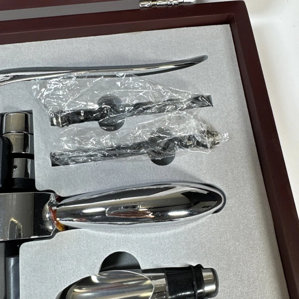 Juego de sacacorchos abridor de botellas de vino Leeds Kit con cortador de papel de aluminio y tapones de botellas Foto 2 de 4