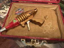 vintage Razer Ray Gun friction-powered space pistol Box Ring Space Tablet,
