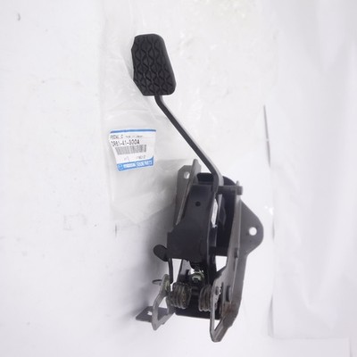 Genuine OEM Mazda Pedal, Clutch DR61-41-300A for 2001-2014 Mazda2