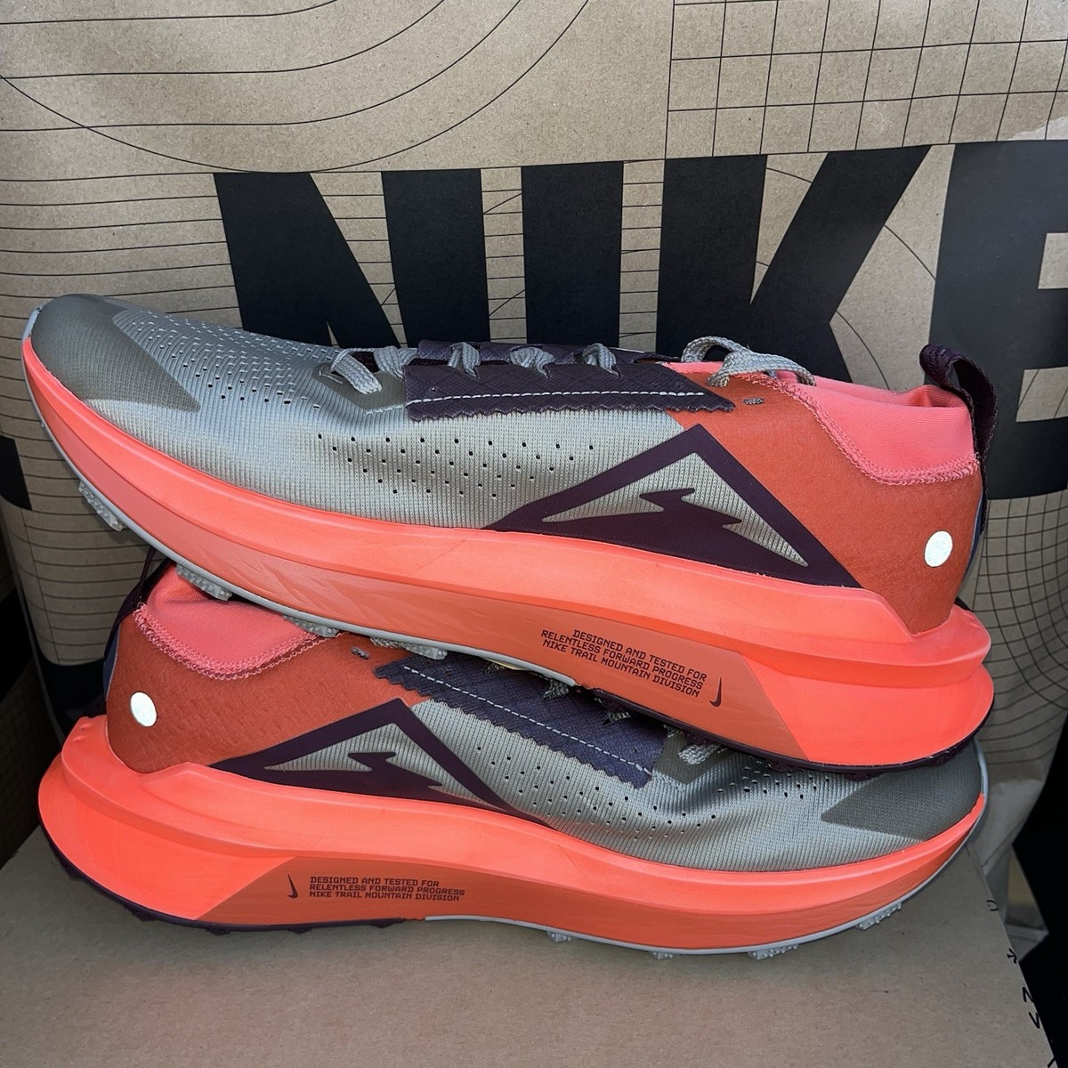 NEW Nike Zoomx Zegama Trail 2 Khaki Hyper Crimson NBY HQ3768-200