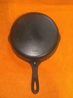 Vintage No. 6 Wagner 9” Cast Iron Skillet Marked 1056 C  Restored. (T4)