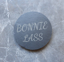 BLACK SLATE ENGRAVED BONNIE LASS GEORDIE DIALECT ROUND DRINKS MAT COASTER