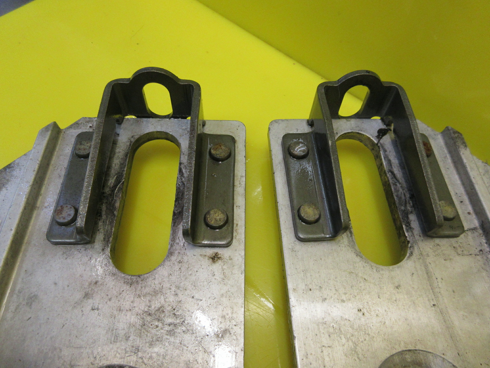 OEM 2004 YAMAHA RX1 RX 1 LE LEFT RIGHT SLIDING SKID FRAME SUSPENSION