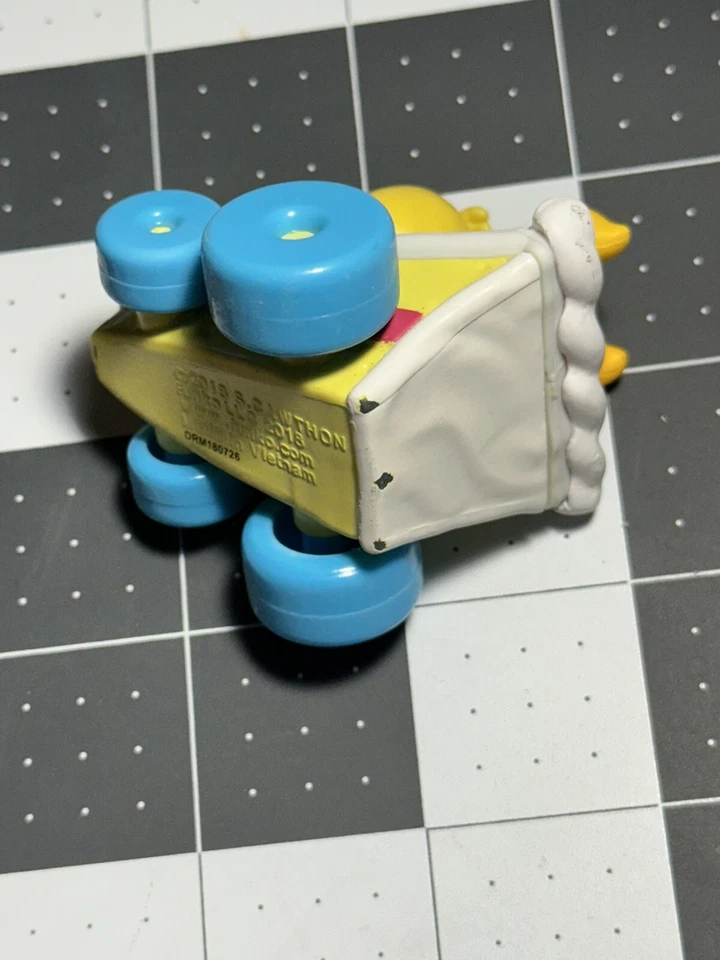 Boneco de brinquedo Funko Racers Five Nights at Freddys Chica Super Racer 2018 carro FNAF  - Imagem 4 de 4