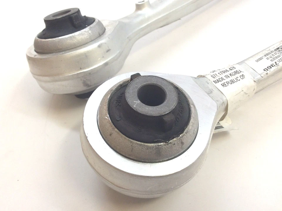 2016-2017 Chevrolet Camaro Front Lower Left & Right Control Arm Link Set new OEM - Image 2 of 3