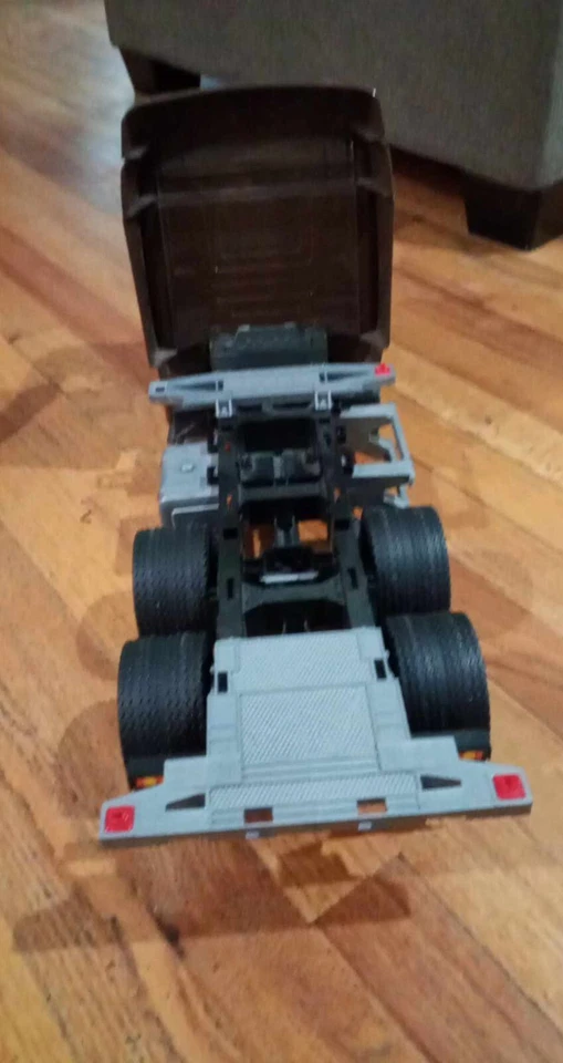 SCANIA Bruner R-series HIGHLINE logistics truck brown scale 1:16 pre-owned - Image 3 of 4