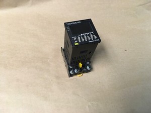 Omron Counter H7CX-R11 Tachometer; P2CF-11 Relay Socket (KB)