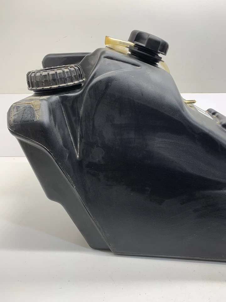 Conjunto de tanque de combustible moldeado, RMK - sin bomba - Polaris IQ 600 2011 | negro 56060 Foto 2 de 4