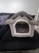 Catbed with Soft Cushion Cat Bed