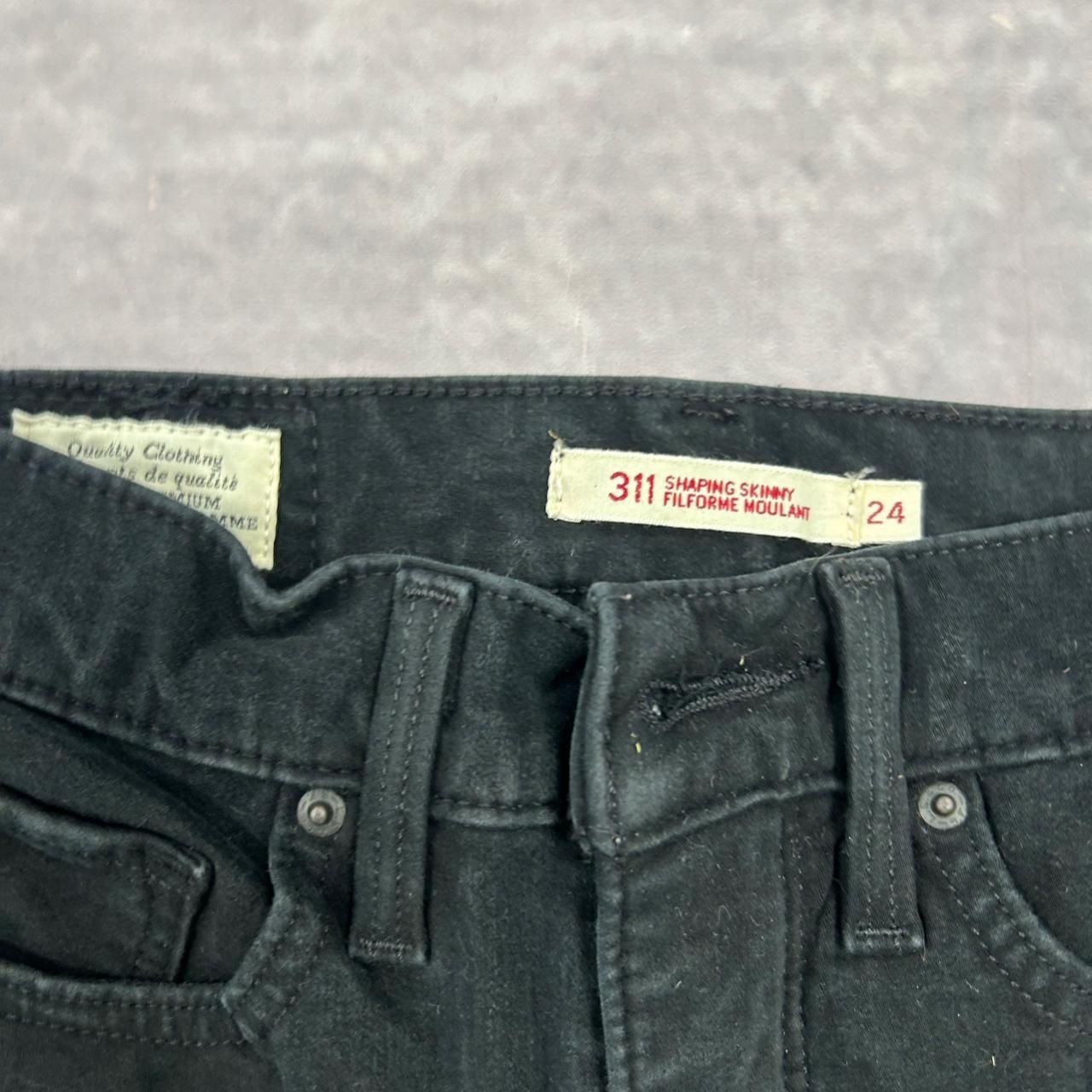 Levi's Shorts Levi 311 Shaping Skinny Cut Off Denim Shorts Women's 24 thumbnail 3