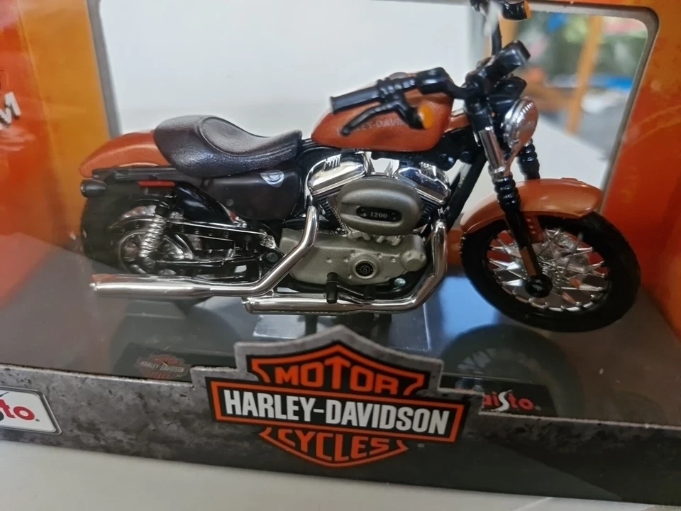 HARLEY-DAVIDSON XL 1200N Nightster - 2007 - coppermetallic - Maisto 1:18 - Photo 4/4