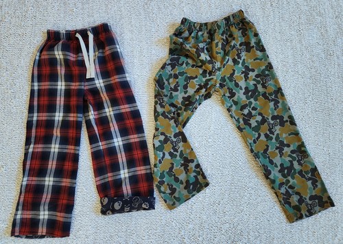 2x GAP kids boys pajama bottom sleep pants size 6/8, plaid, camo, bike, skulls - Picture 2 of 7