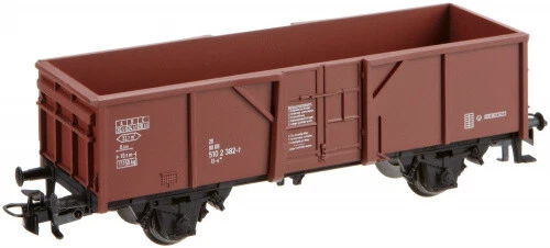 Ready to Go/Pre-built Plastic HO Model Train Carriages