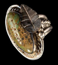 Vintage Native American Sterling Silver Olive Green Turquoise Ring
